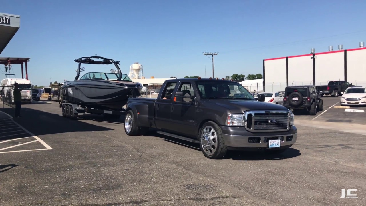 Centurion Boats Ri257 / Centurion Factory Tour