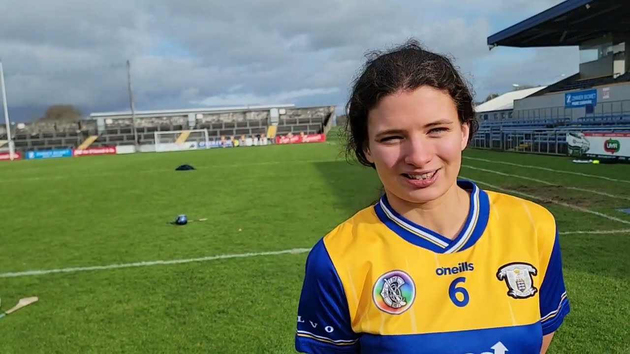 Эбби Уолш, юный тренер команды по камоги графства Клэр, после фантастического выступления.