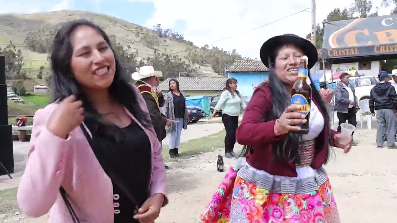 Armando Romero y Alicia Huaman Coyllorpampa 2023 Vol 06