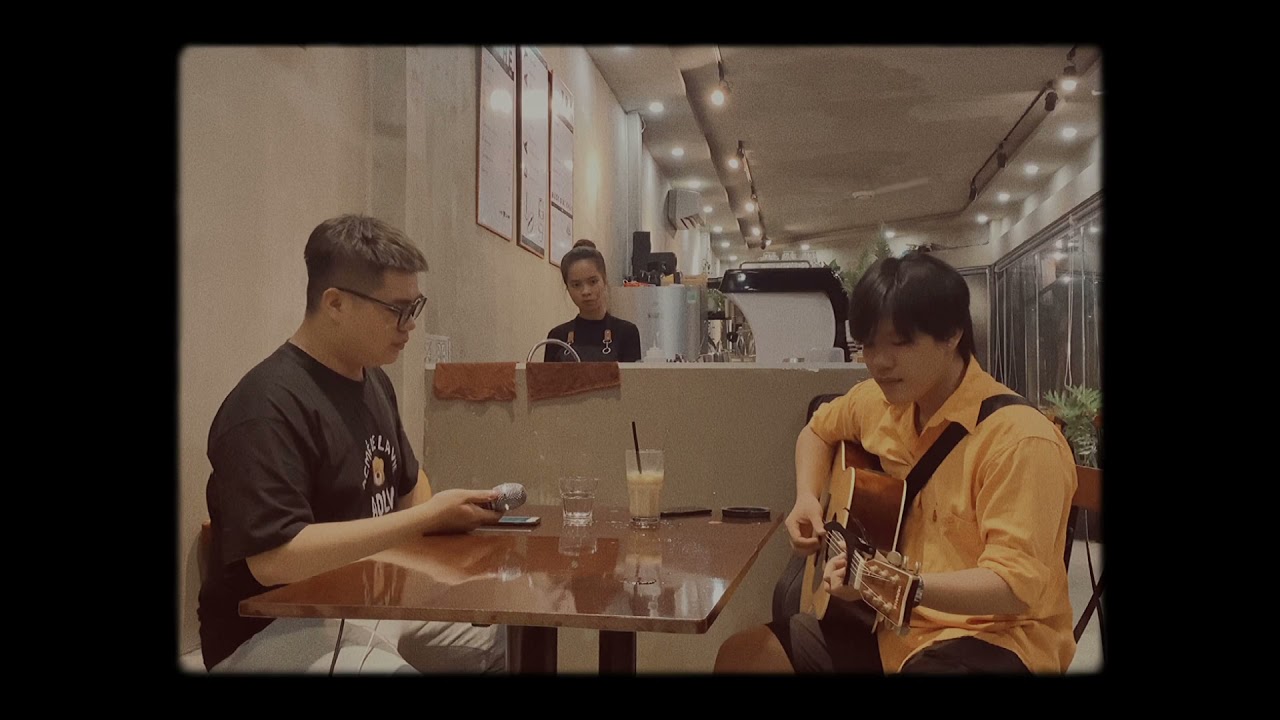 Em đừng kh&oacute;c_chillies_ live session (cover) Duy Phong