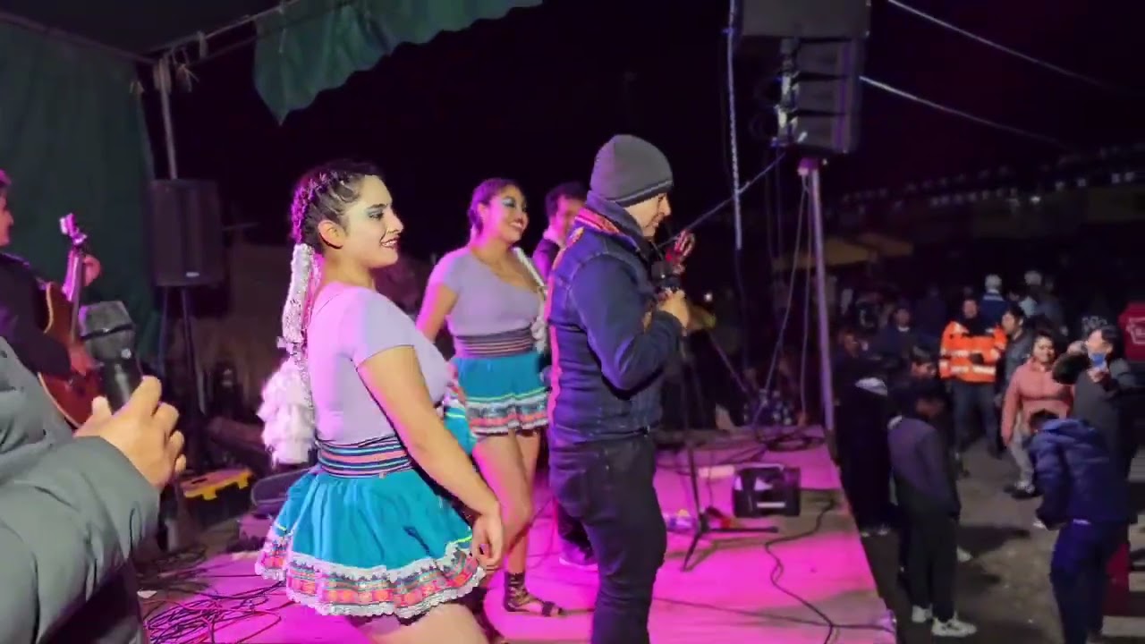 Hermanos Aguilar - Mix huaynos bailables en vivo 2025