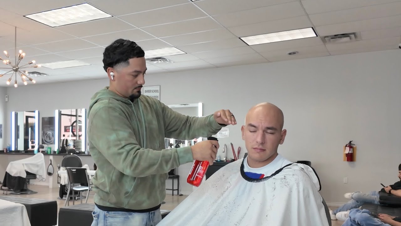 I Cut someone while Shaving him in Barber School 🩸💈