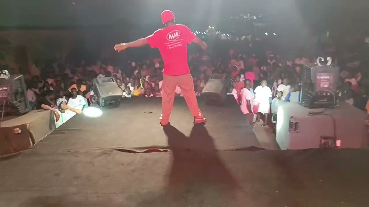 Bedrocka performing at the Korle Gonno Street Festival, 2024