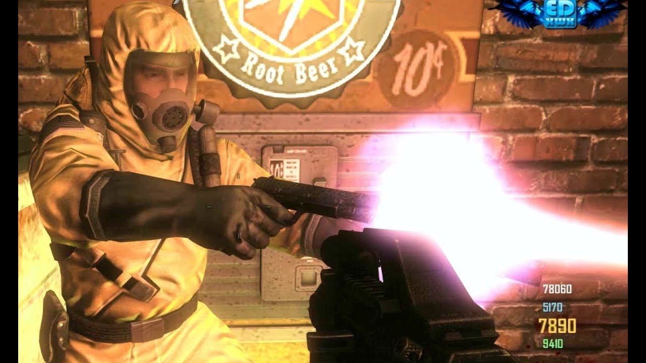 Hacker VS Zombies COD Black Ops II - First Recorded Hacker in Zombie Mod ?