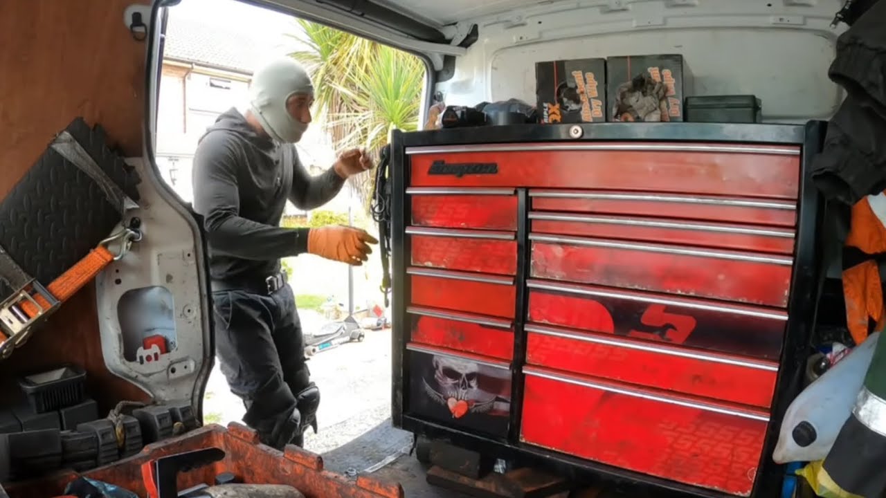 Mobile Mechanic. Onsite Clutch Repair Vlog.