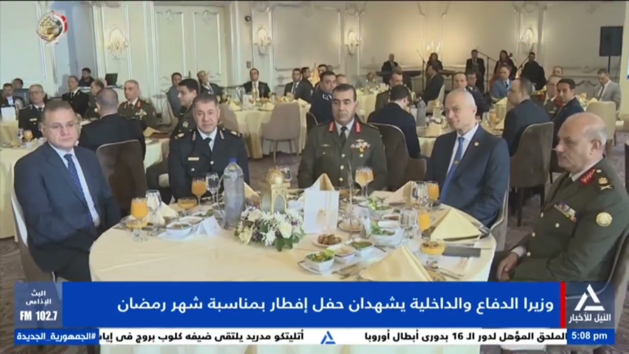 وزير الدفاع والداخلية يشهدان حفل إفطار بمناسبة شهر رمضان