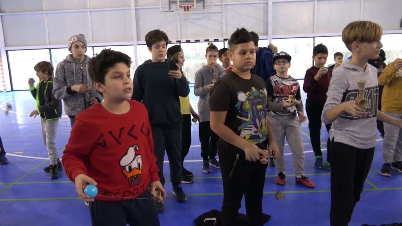 INTREG CONCURSUL DE KENDAMA DE LA SCOALA FERDINAND 1