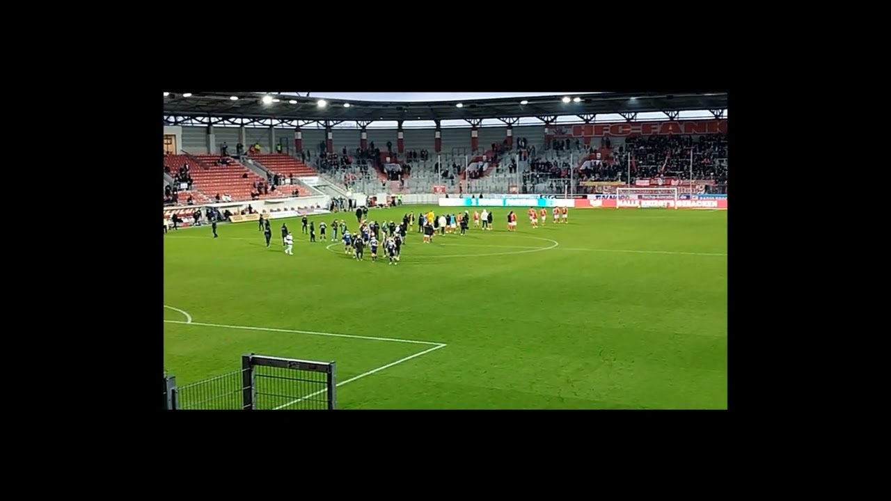 Nach dem Abpfiff in Halle - ReUpload
