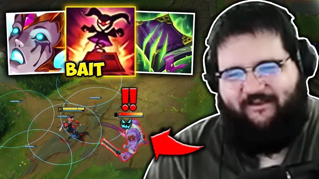 This is why you NEVER pick Dr. Mundo into Pink Ward's Shaco...