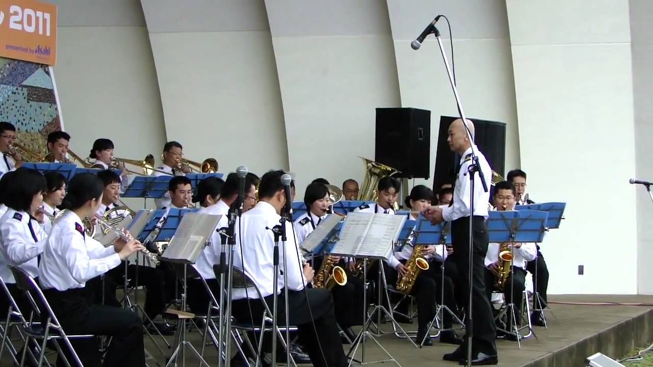 [20110507]海自xよこすかカレーフェスx1:後甲板にて～横須賀音楽隊～