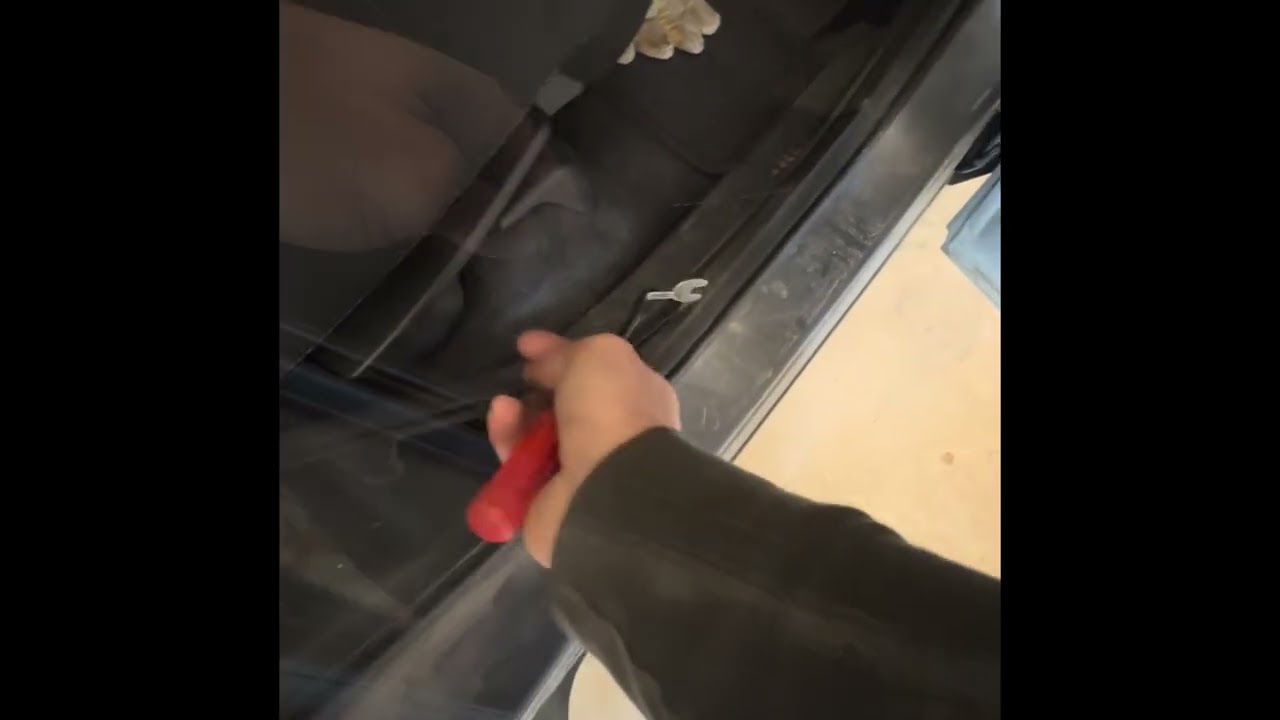 Исправление кодов p025A и U0109 для Ford Escape 2013 года