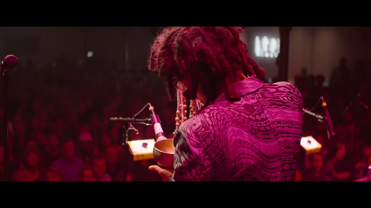 Jos&eacute; James - On & On (Live at Paradiso)
