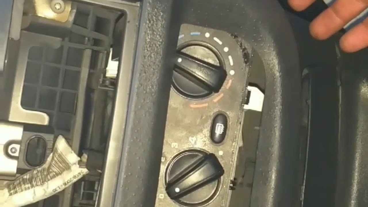 Cambio de lámparas de comando de calefacción y aire en citroen c3