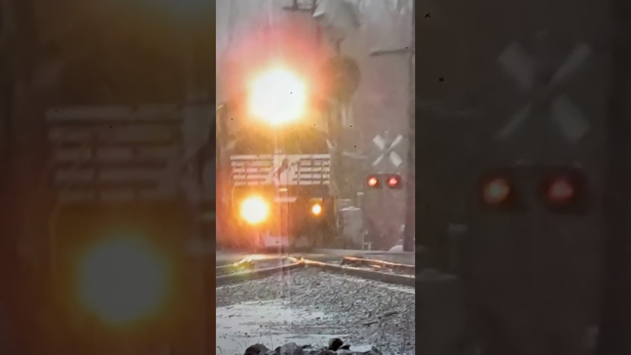Последние поезда Norfolk Southern на этой линии! Теперь работает Cincinnati Eastern Railroad, Jaw...