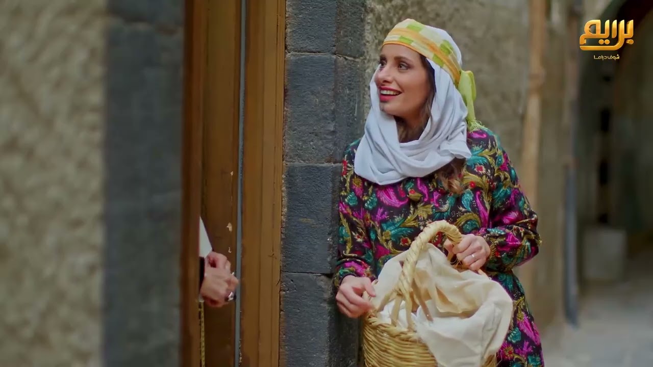 امه بتحرضه ع بيت عمه وهو ماشي وراها، بس بالاخر هو الخسران