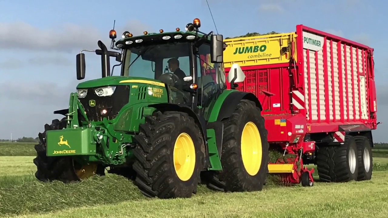 John Deere 6155R with Pottinger Jumbo 6610D
