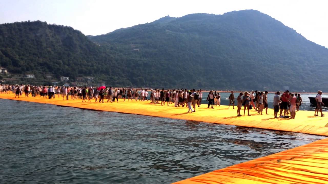 The floating piers , passerella galleggiante lago Iseo (Montisola)