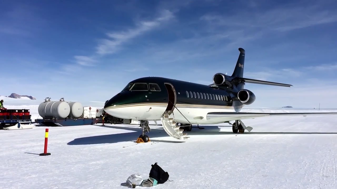 Dassault Falcon 7X Jetflite's Falcon 7X Lands In Antarctica HD