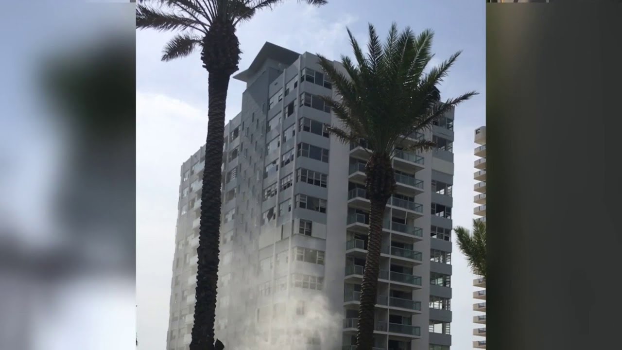 Demolition goes wrong, sending Miami Beach building crashing down