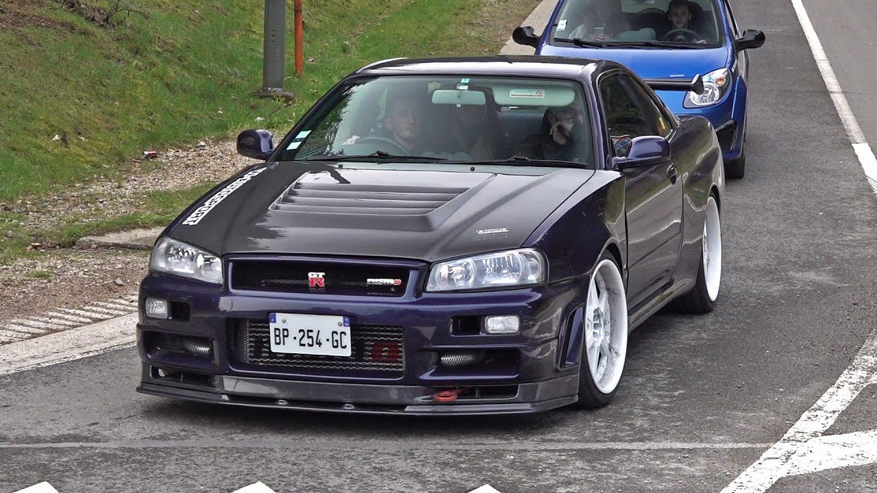 Nissan Skyline R34 GTR in Midnight Purple III - Accelerations, Revs & Exhaust Sounds!