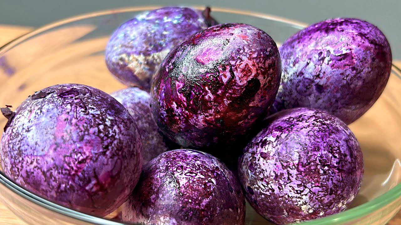 Unglaublich schöne Eier für Ostern! Wie man Eier natürlich färbt!