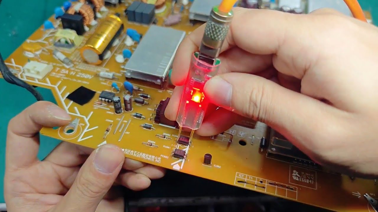 液晶电视机有电不能开机，PFC电路跟主电源不工作，维修过程