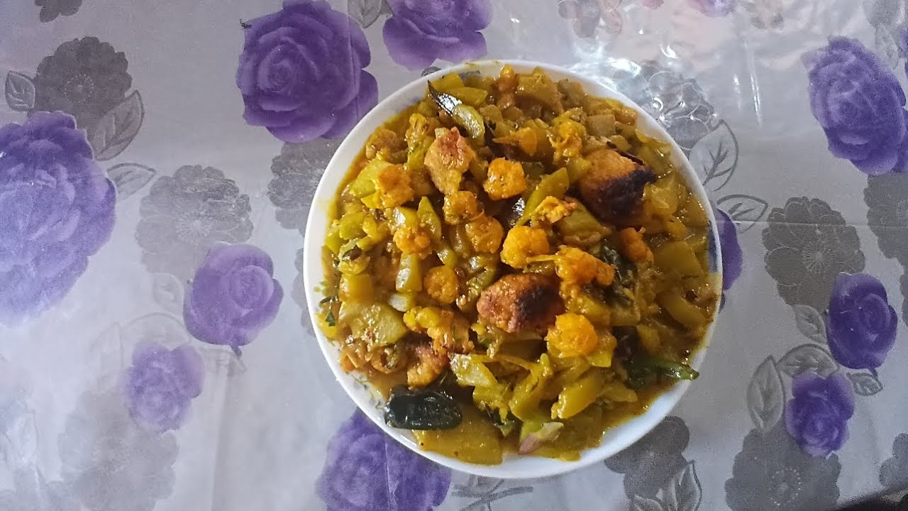 Lau ...chingri recipe...... in Bengali .......style.....👌.😉.☺️.😋.😊 #bithikashomekitchen 