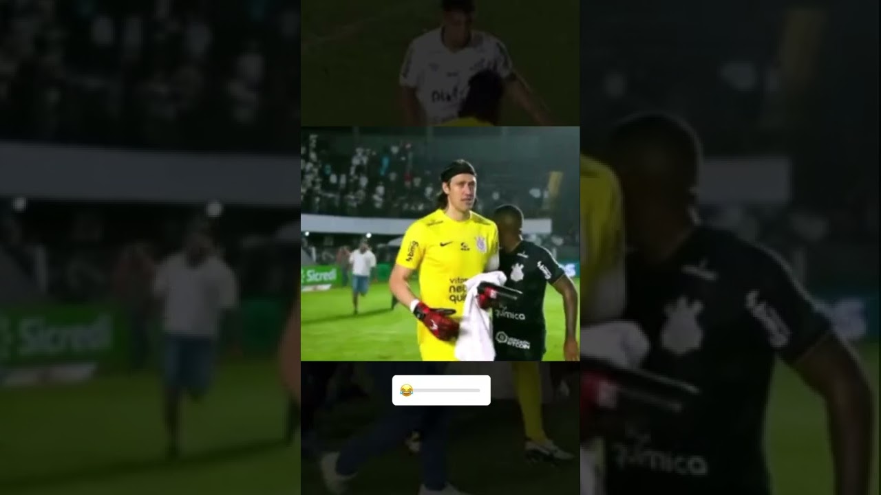 TORCEDOR DO SANTOS TENTA AGREDIR C&Aacute;SSIO E TOMA RASTEIRA DO GOLEIR&Atilde;O!😂
