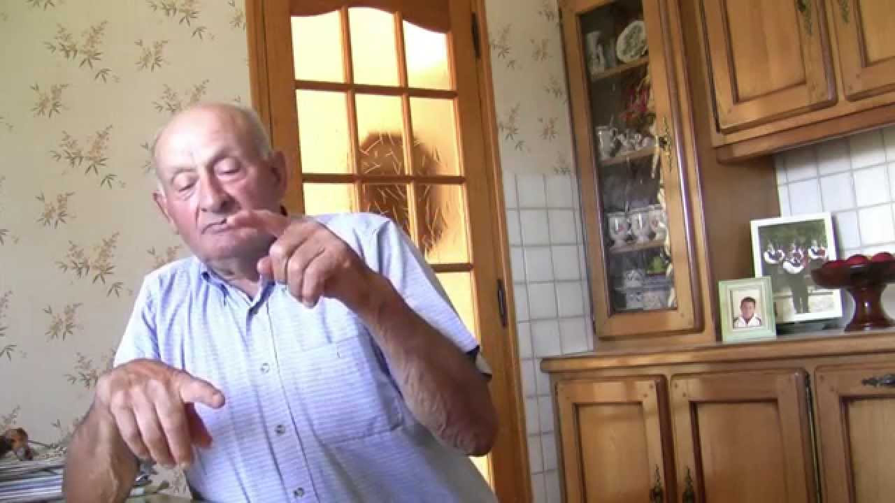 C'hoarioù Bro Dreger gant Job Le Vey