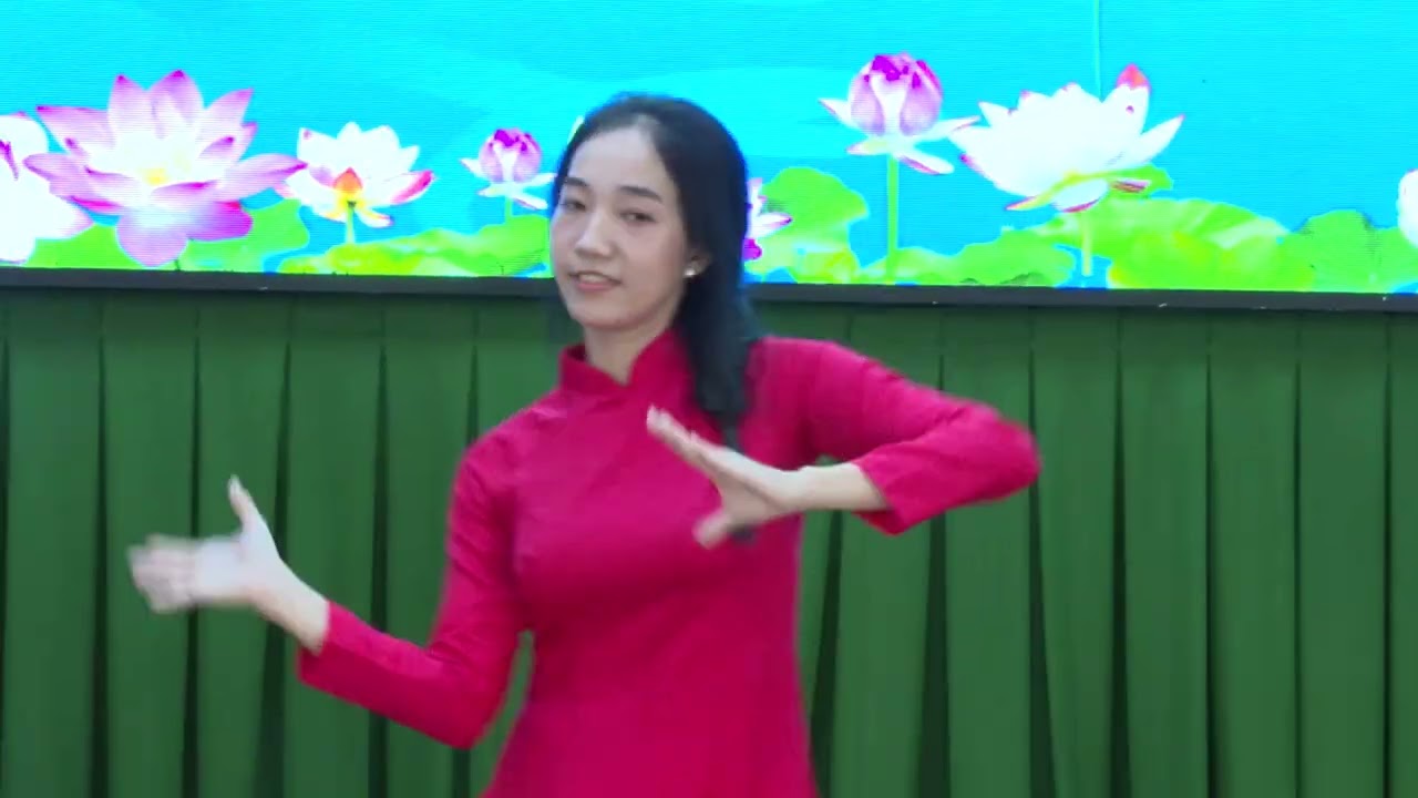 Hội LHPN phường Thuận Hưng - Trình bày Múa dân vũ với bài hát 