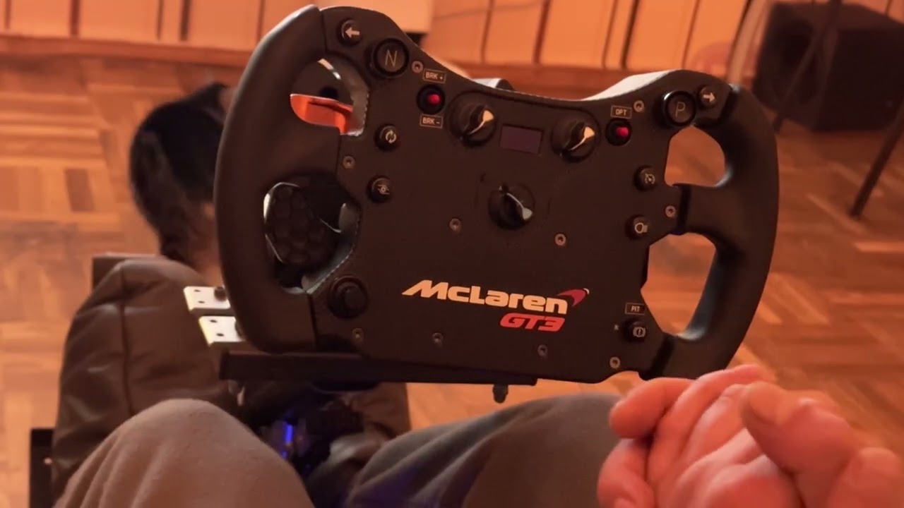 FANATEC GT3 v1 та GT3 v2 огляд і порівняння. 