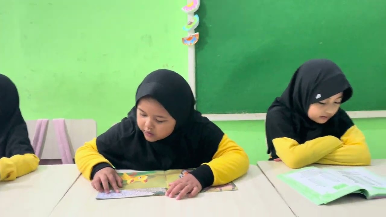 GERAKAN LITERASI SEKOLAH  - BULAN FEBRUARI