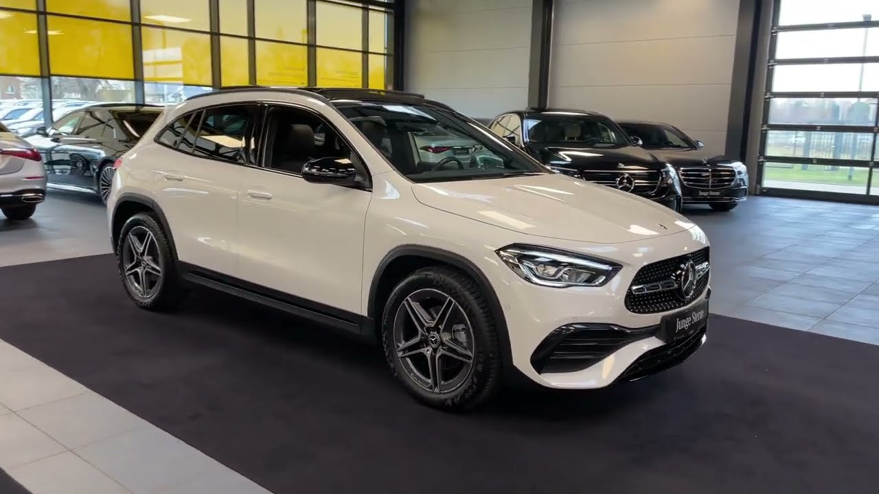 18480 Mercedes-Benz GLA 200 AMG Line Night Panorama AHK Kamera LED