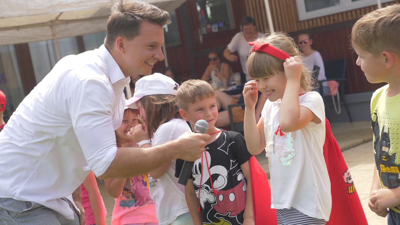 PPM FACTUM   DEN SUPERHRDINŮ