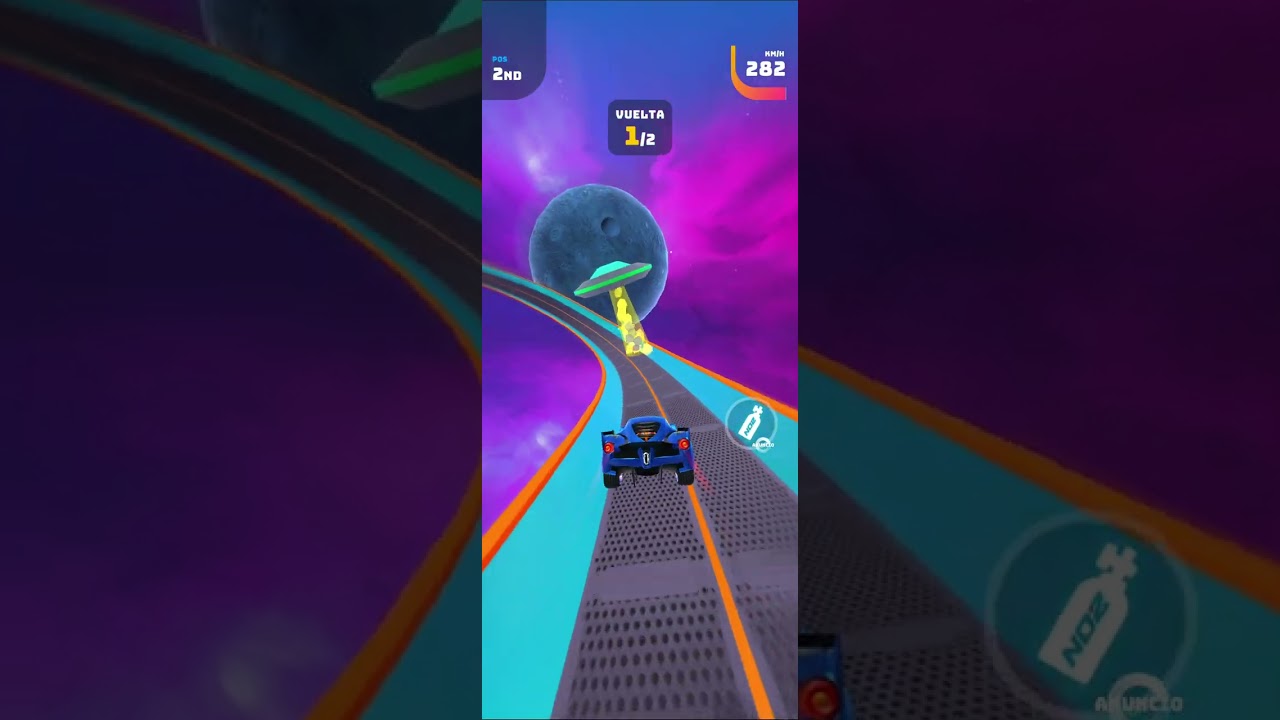 Jugando al juego del auto pero como antes sin hablar XD