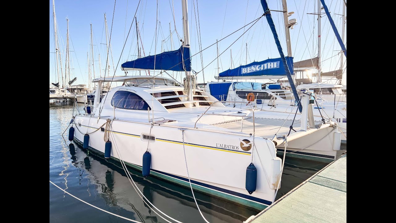 Robertson & Caine – Leopard 40 FOR SALE