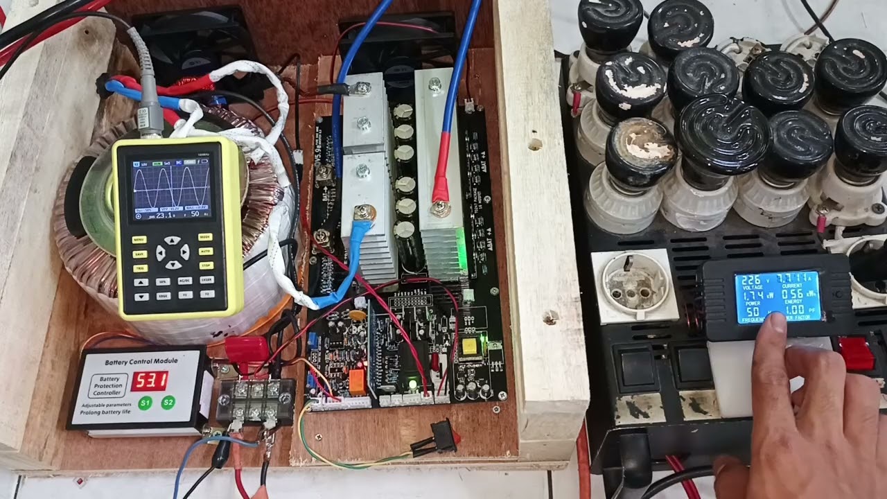 583024478091314742  Test uji LVD digital voltage & beban inverter low frekuensi 1500W 48V siap pakai