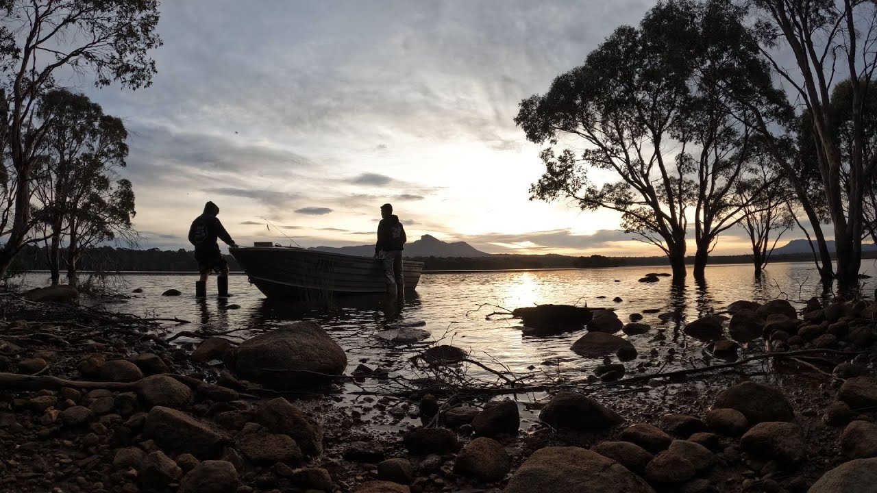 Lake KING WILLIAM - Tinny Camp and TROUT Fishing