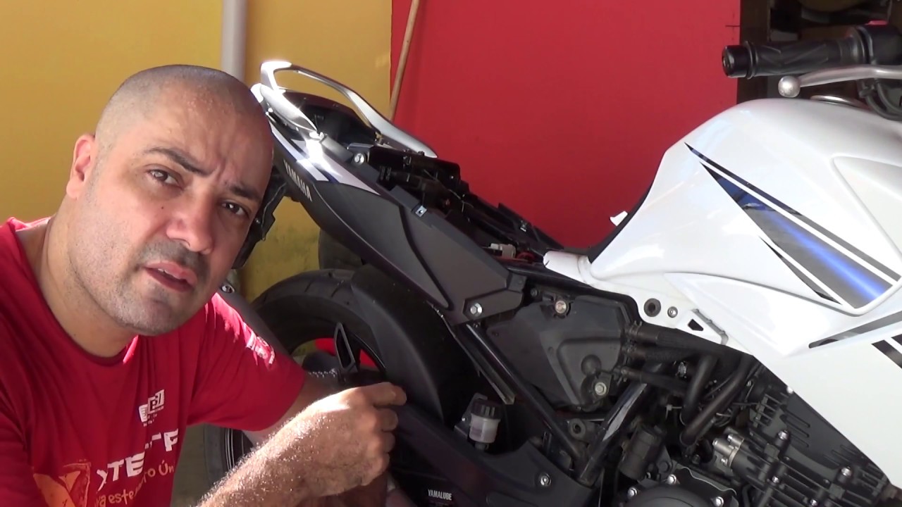 Limpeza do filtro de ar Yamaha Fazer 250 - Revisão 15.000 km Parte 3
