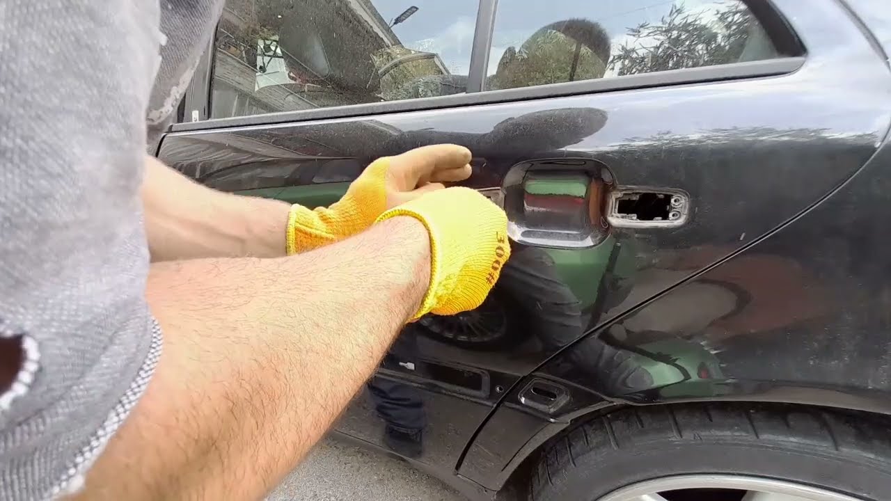 Mercedes-Benz #w202 back door handle removal