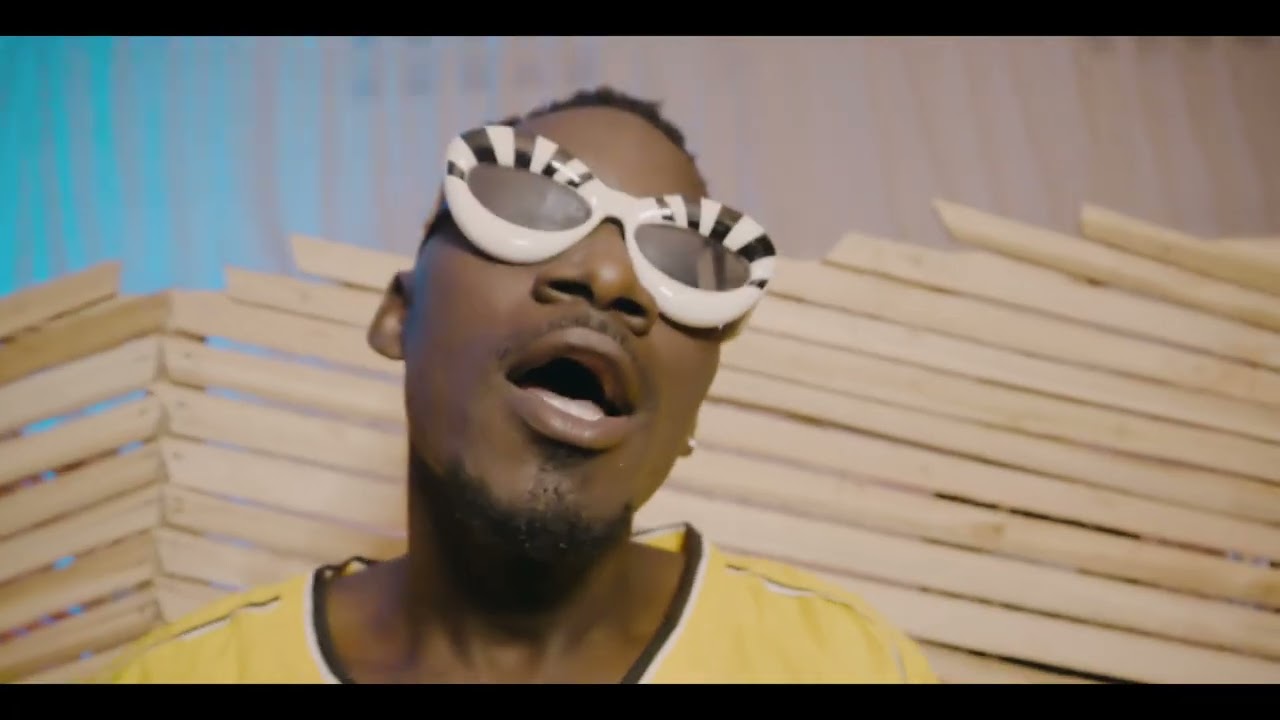 IKINYAMUGONGO By Costa x light
