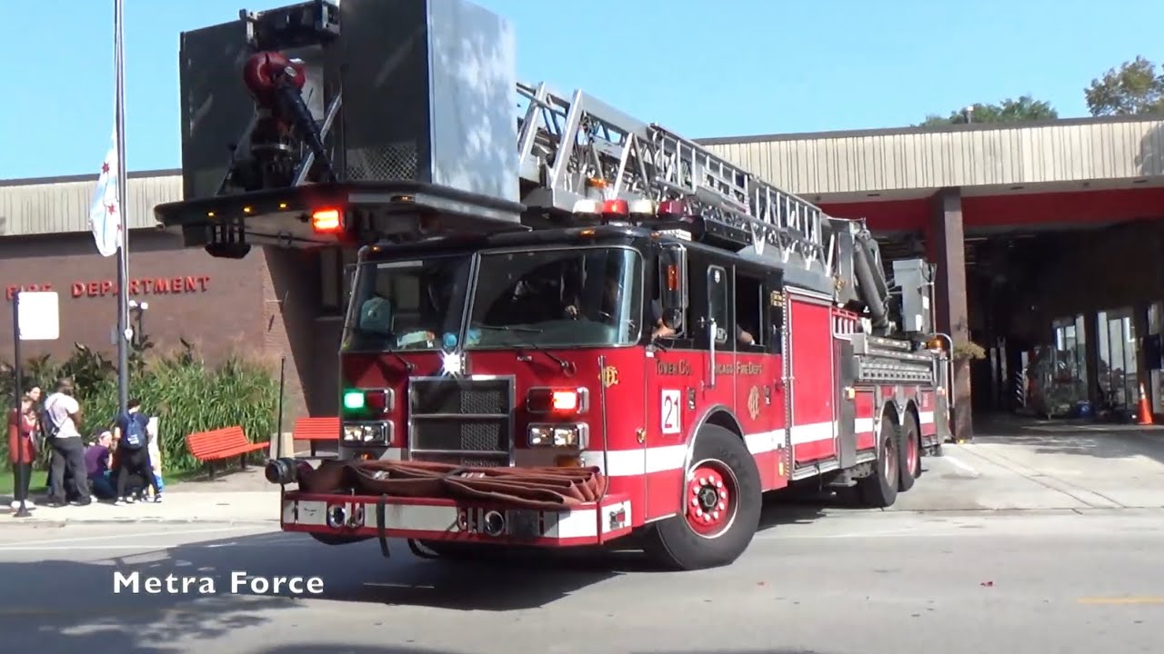 Chicago Fire Dept Tower Ladder 21 (Spare) Responding 2X
