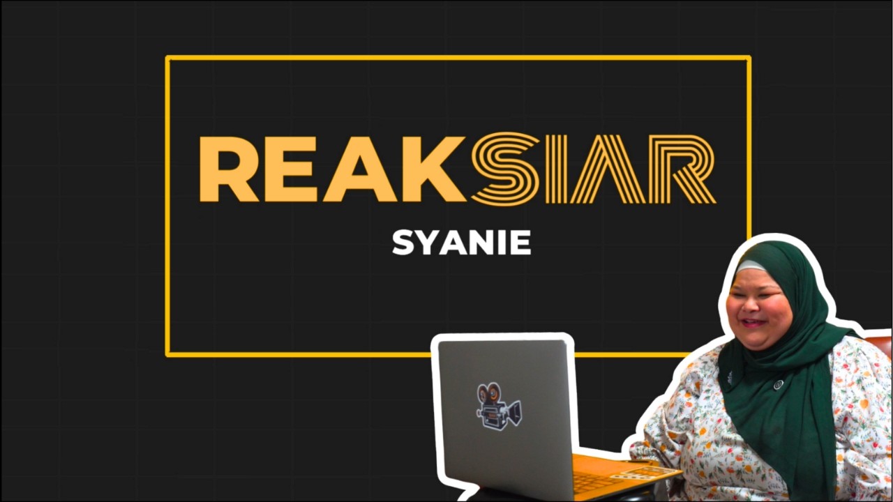 REAKSIAR : Reaksi Syanie melihat kembali lakonannya dalam filem.