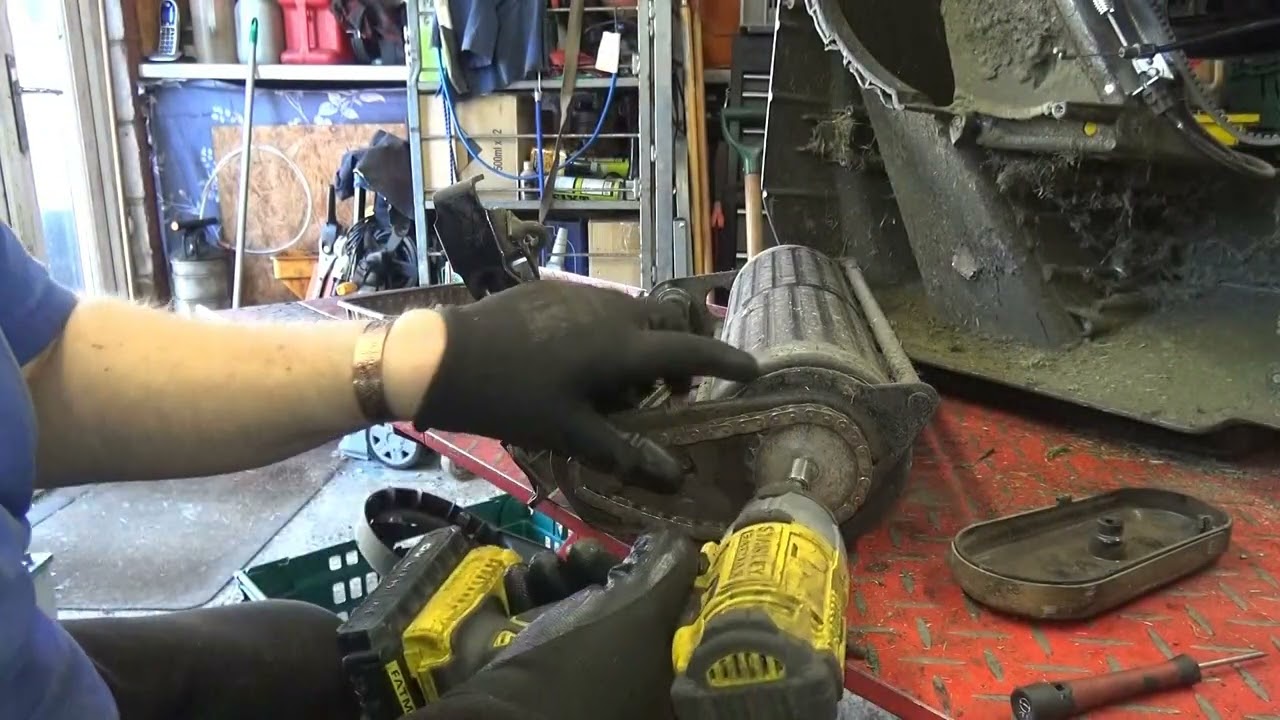 Hayter 479 gearbox replacement