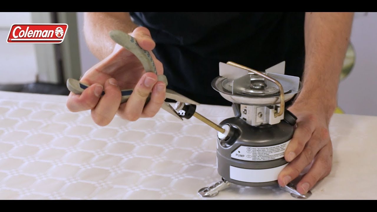 COLEMAN® 1 BURNER FUEL STOVE: HOW TO REPLACE THE PUMP PLUNGER