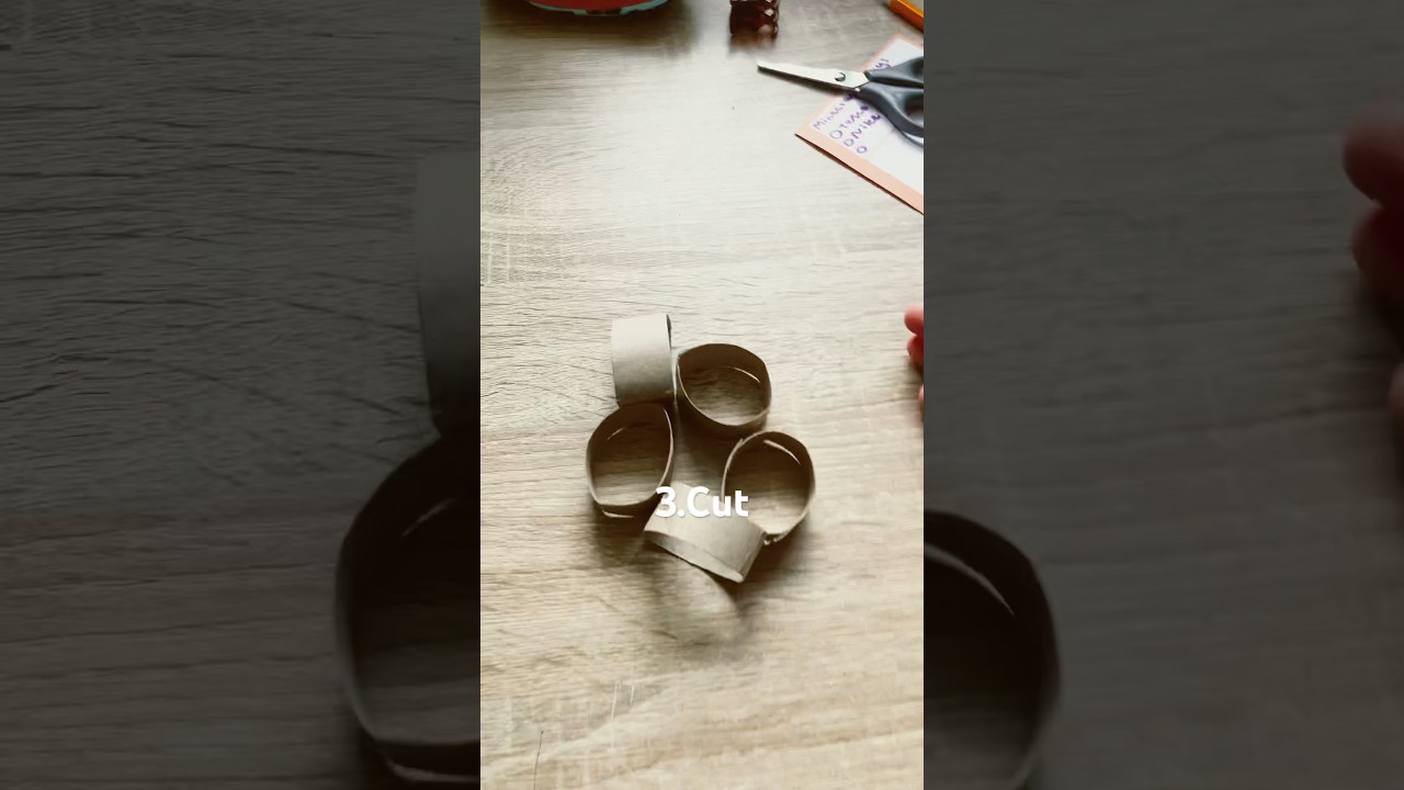 DIY cat toy!! 🧸 🐈 #diy #cat #crafts #catvideos