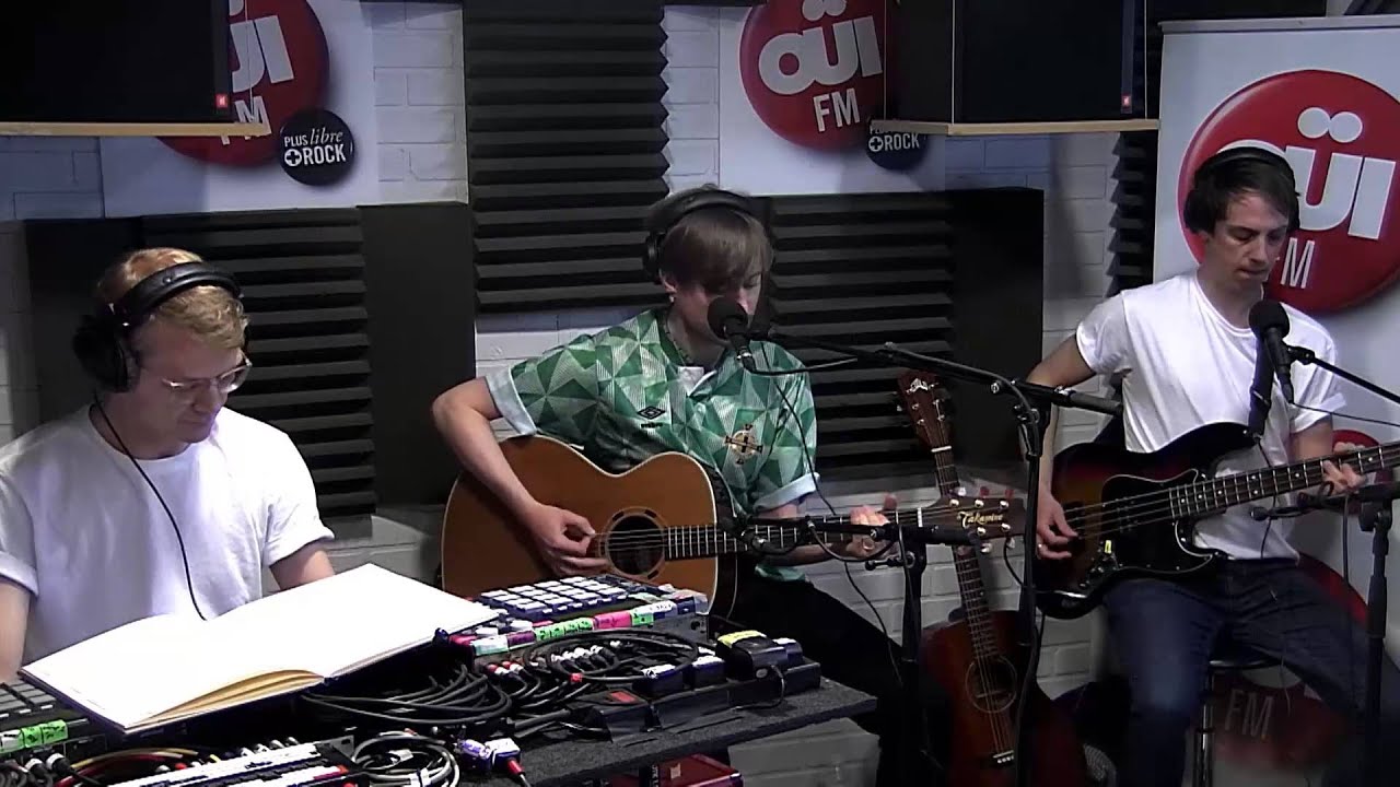 Django Django - First Light - Session acoustique OÜI FM