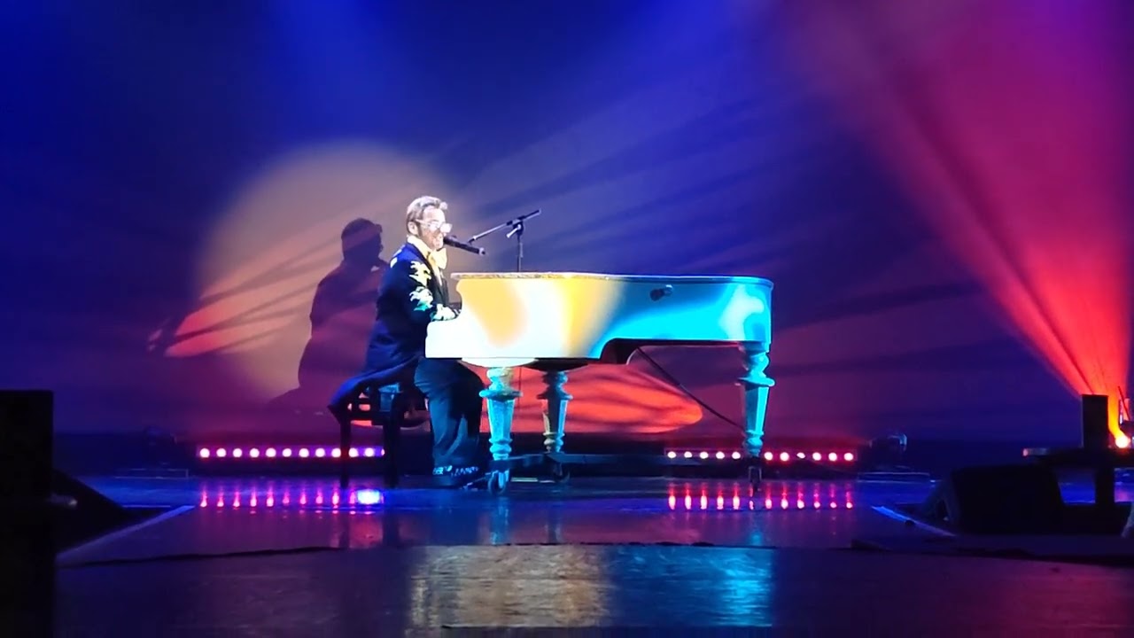 King's And Queens Of Rock Pop And Roll Central Pier Blackpool Elton John Tribute