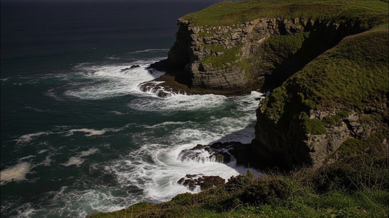 🌊 Powerful Ocean Waves Crashing on Green Cliffs | Deep Sea Relaxation & Nature Therapy