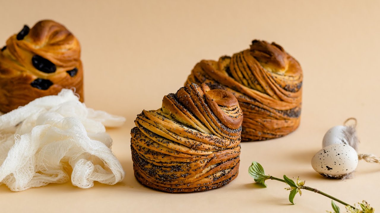 Cozonac Cruffin cu Stafide, Mac, Ciocolată, Nuci Prăjite & Dulceață de Trandafir | MDory